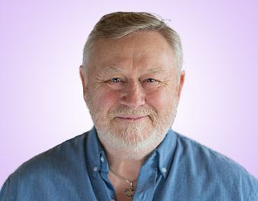 Professional headshot of Psychic Gaelen